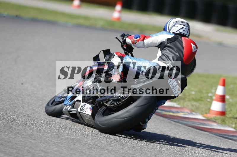 Archiv-2025/42 07.08.2025 Peter Studer Girls Day ADR/Gruppe orange/backside